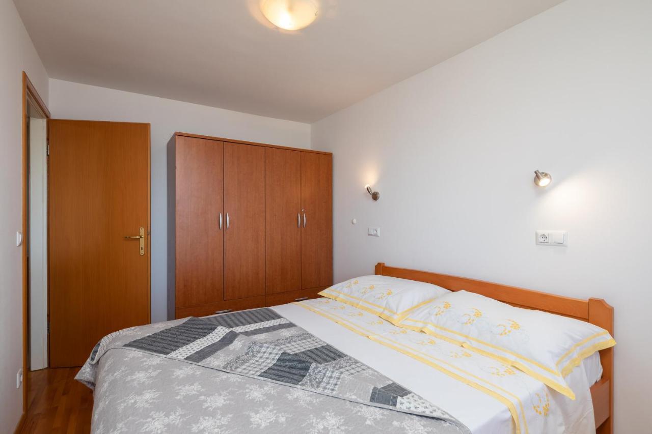 Sunny Vista Apartment Omiš Eksteriør billede